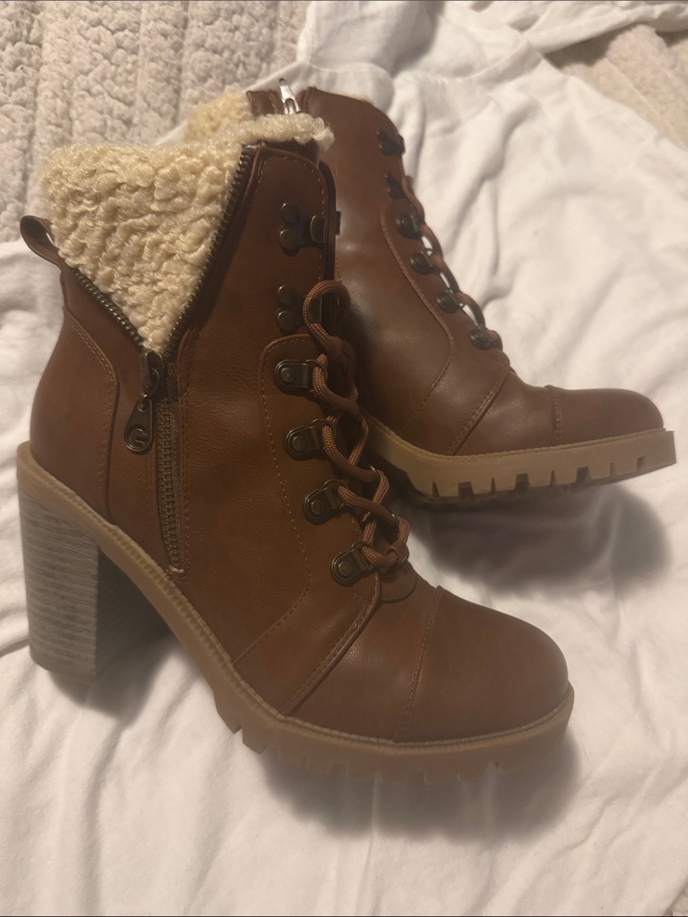Guess Brown Faux-Leather Lace-Up Shearling Block Heel Ankle Boots